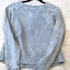 lululemon sweatshirt